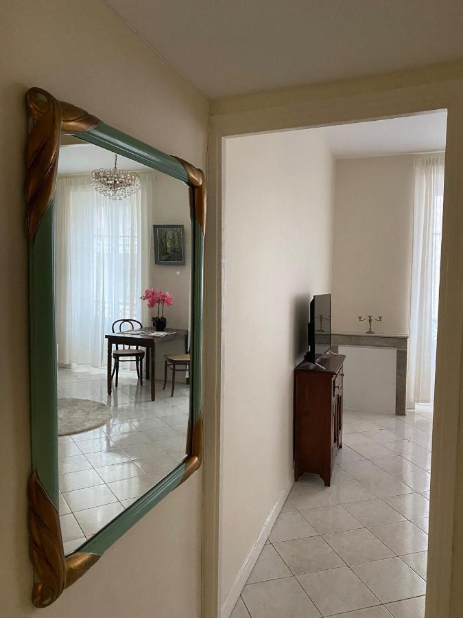 Apartment Centre 2 Pieces Volumineux *